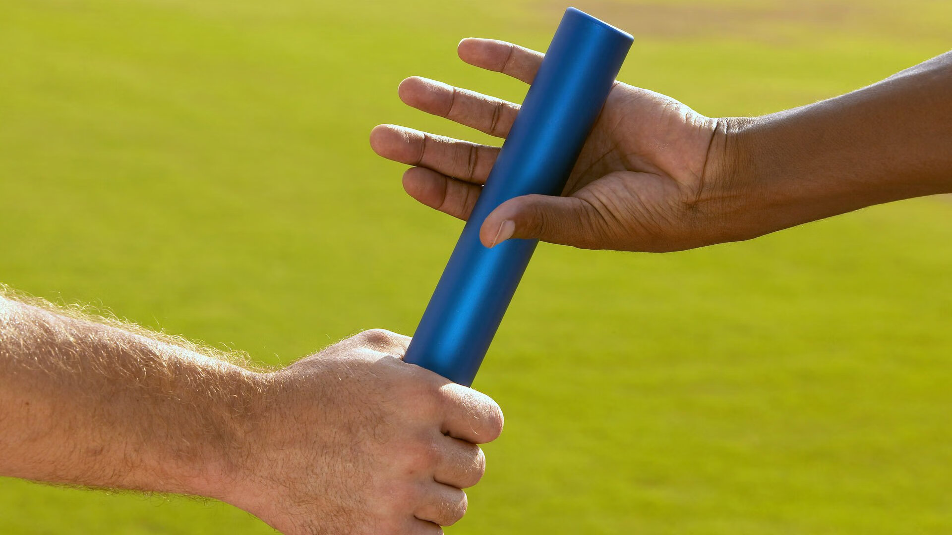 《从零到英雄：新手玩家的电竞成长之路》，从0到英雄